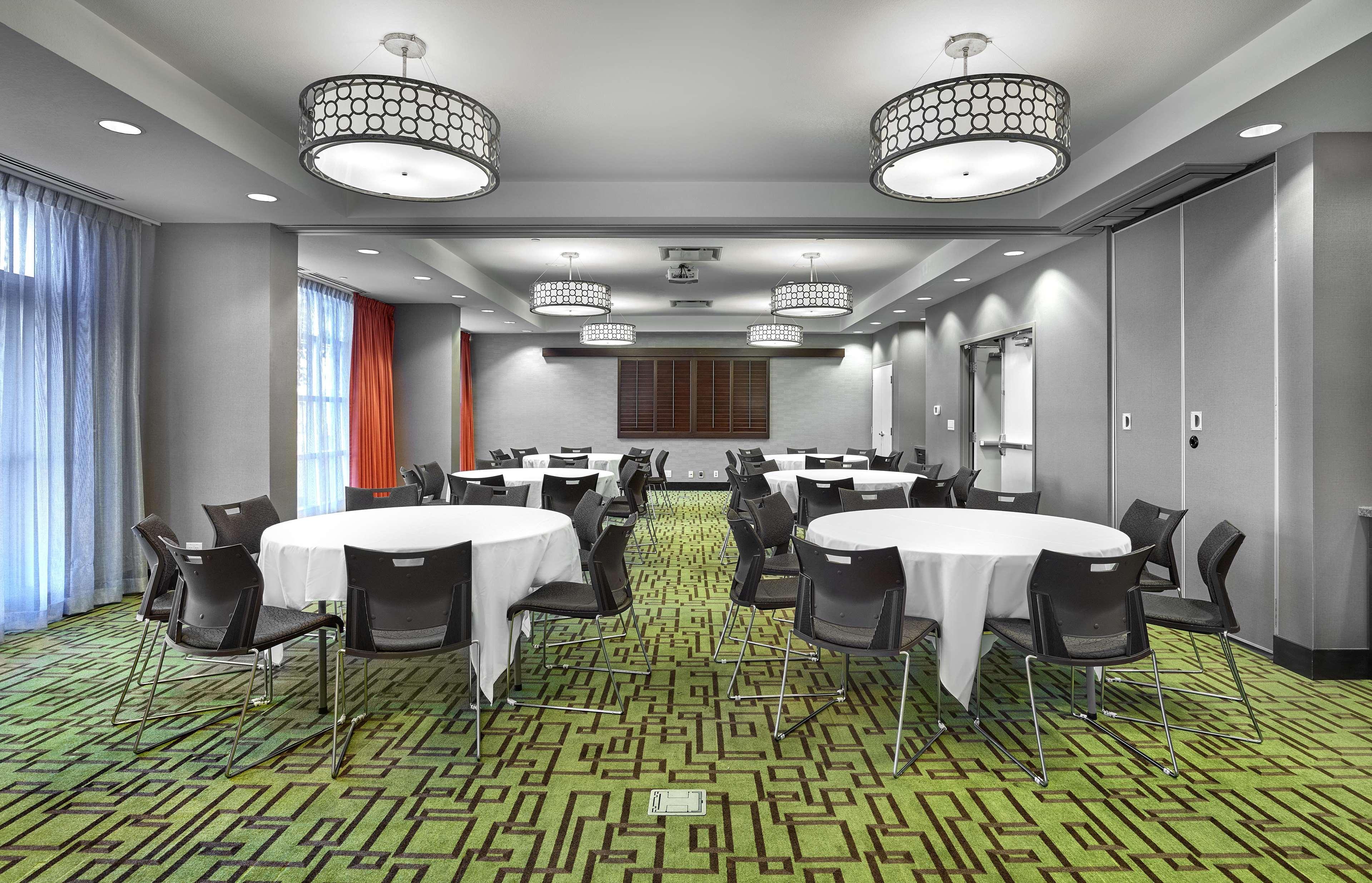 Hampton Inn By Hilton Calgary Airport North Екстер'єр фото